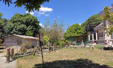 5 Bedroom Moroccan-American Large House in Castillejos, Zambales