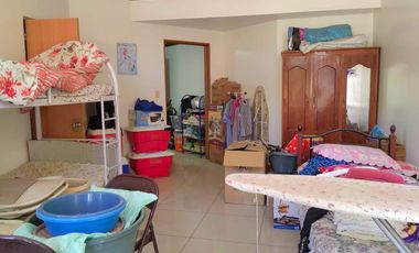 5 Bedroom Moroccan-American Large House in Castillejos, Zambales