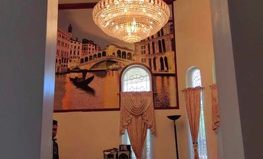5 Bedroom Moroccan-American Large House in Castillejos, Zambales