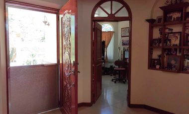 5 Bedroom Moroccan-American Large House in Castillejos, Zambales