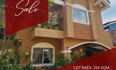 Charming Corner Lot House with 3 Bedrooms and Balcony