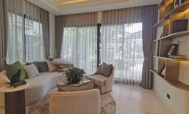 ● Type Tuscan Style Modern Colonnade ● Single house 2 Storey, 4 Beds, 4 Parking | 82.00 sq.w. 391.00 sq.m. | Near Near Central Westville 7 mins., Bang