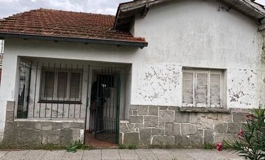 Chalet en venta a reciclar!!