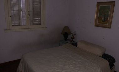 Chalet en venta a reciclar!!
