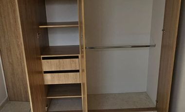 apartamento en arriendo en prados del este. Cod A11174