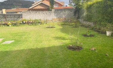 Flamante villa en venta de una planta Urb. Privada Challuabamba con 1.260m2T