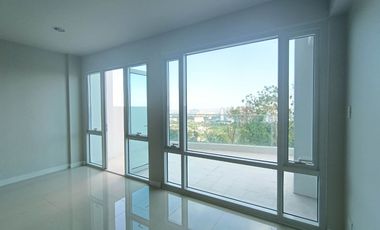 2 Bedroom Condo with Parking for Sale in Lahug Cebu City