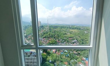 2 Bedroom Condo with Parking for Sale in Lahug Cebu City