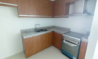 2 Bedroom Condo with Parking for Sale in Lahug Cebu City