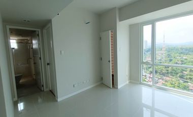 2 Bedroom Condo with Parking for Sale in Lahug Cebu City