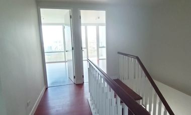 2 Bedroom Condo with Parking for Sale in Lahug Cebu City