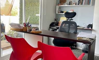 Venta de Edificio en Valle Dorado  con uso de suelo mixto