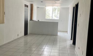 Venta de Edificio en Valle Dorado  con uso de suelo mixto