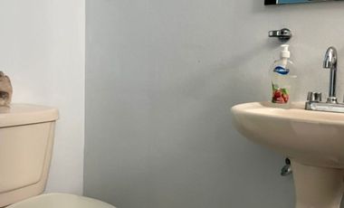 Venta de Edificio en Valle Dorado  con uso de suelo mixto