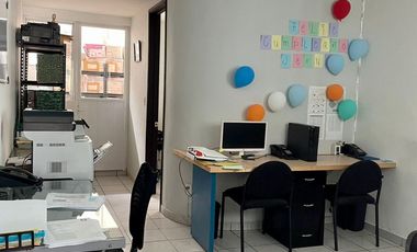 Venta de Edificio en Valle Dorado  con uso de suelo mixto