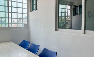 Venta de Edificio en Valle Dorado  con uso de suelo mixto