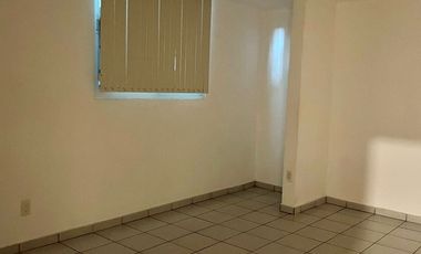 Venta de Edificio en Valle Dorado  con uso de suelo mixto