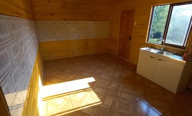 Se vende 3.238 m2 con casa de 4 dormitorios en Quinamavida, Colbun