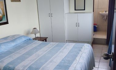 Venta de  Hostal en la Playa de Crucita, Ecuador