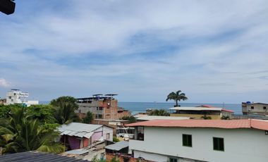 Ventas de casas 9 habitaciones en la Playa de Crucita, Manabí
