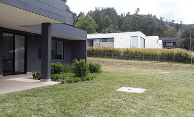 PR19724 Casa en venta en el sector El Retiro