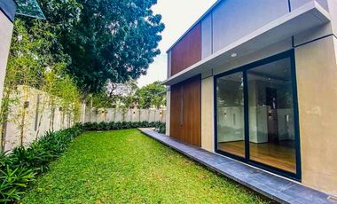 GRAND 2-STOREY, 4-BEDROOM HOUSE FOR SALE/RENT IN MANILA SOUTHWOODS
