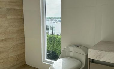 VENTA DE HERMOSO DEPARTAMENTO DE 2 DORMITORIOS CON BAÑOS PRIVADOS Y AMENITIES