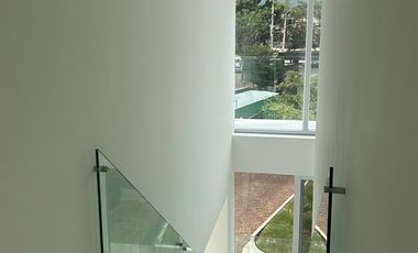 VENTA DE HERMOSO DEPARTAMENTO DE 2 DORMITORIOS CON BAÑOS PRIVADOS Y AMENITIES