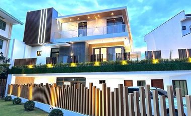 FOR SALE 3 Storey 5 Bedroom++ Fully Furnished with Swimming Pool House and Lot for Sale at Vista Grande, Talisay, Cebu