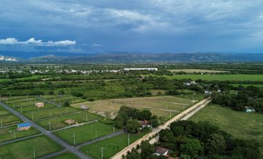 VENTA DE LOTES EN SANTORINI CAMPESTRE A 8 MIN DE GIRARDOT Lotes Campestres a 8 Min de Girardot | Financiación 24 Meses Sin Interés | Con Servicios y L