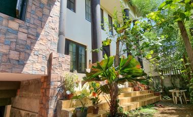 7 Bedroom House for Sale in AFPOVAI 2 Taguig City