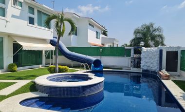 Casa en venta en Lomas de Cocoyoc, Morelos.