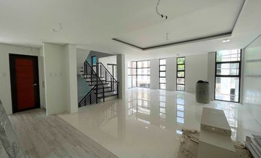 4br Townhouse in Quezon City Tandang Sora Congressional Visayas Ave inside subdivision