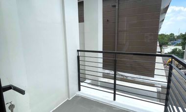 4br Townhouse in Quezon City Tandang Sora Congressional Visayas Ave inside subdivision