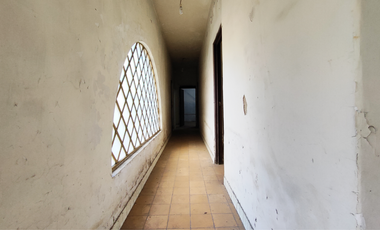 CASA PARA REMODELAR EN VENTA EN LA COLONIA MODERNA APTA PARA OFICINAS, CONSULTORIOS, CASA UNIFAMILIAR O DEPARTAMENTOS