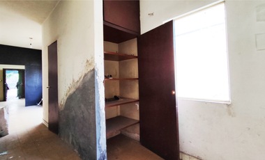 CASA PARA REMODELAR EN VENTA EN LA COLONIA MODERNA APTA PARA OFICINAS, CONSULTORIOS, CASA UNIFAMILIAR O DEPARTAMENTOS