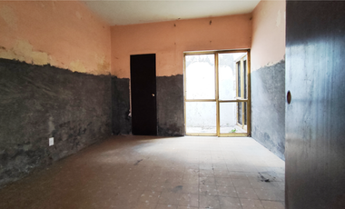 CASA PARA REMODELAR EN VENTA EN LA COLONIA MODERNA APTA PARA OFICINAS, CONSULTORIOS, CASA UNIFAMILIAR O DEPARTAMENTOS