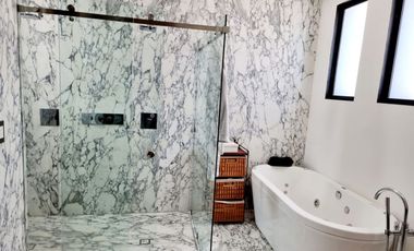 VENTA O RENTA RESIDENCIA EN CACALOMACAN 