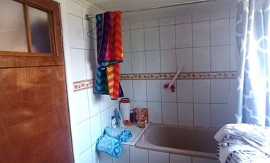 Avenida Argentina, casa de esquina  $115.000.000