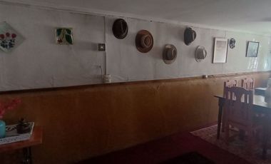 Avenida Argentina, casa de esquina  $115.000.000