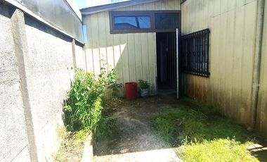 Avenida Argentina, casa de esquina  $115.000.000