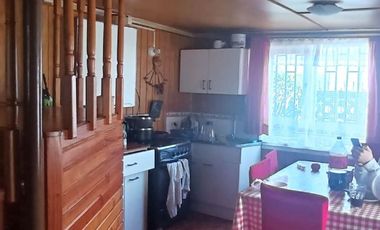 Avenida Argentina, casa de esquina  $115.000.000