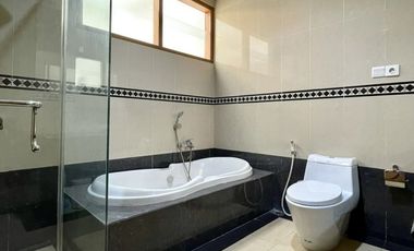 RUMAH at Jl METRO PONDOK INDAH, JAKSEL