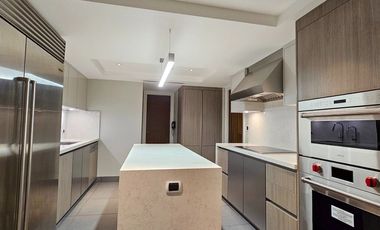 Beautiful Luxury Condo Unit For Sale in Rizal Tower Rockwell Makati City