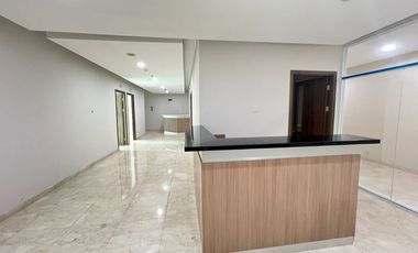 For Rent Office Space at Lippo Kuningan South Jakarta, Unfurnished Condition with Size 332sqm