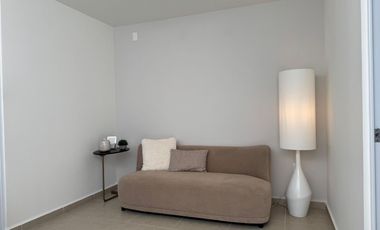 HERMOSA CASA NUEVA EN VENTA EN PRIVADO CON ALBERCA AL NORTE DE LEÓN GTO