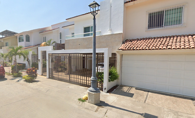 HERMOSA RESIDENCIA A 10 MIN. DE LA PLAYA. EXTRAORDINARIA INVERSIÓN.