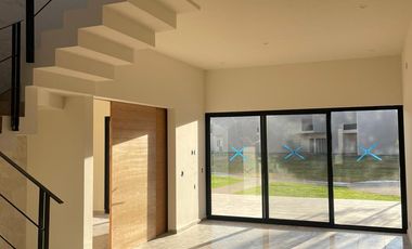 Casa en venta en Chapala en exclusivo desarrollo