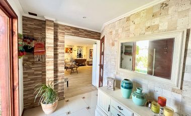 Se vende casa remodelada y ampliada en tranquilo y seguro sector de Villa Colón, Curicó