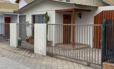 LINDA casa en Los Almendros, Sindempart, Coquimbo.